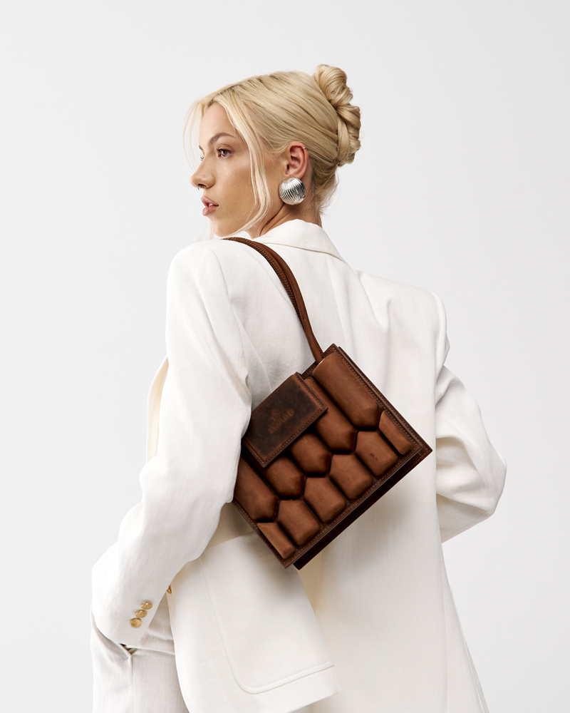 G2010Choco_resized